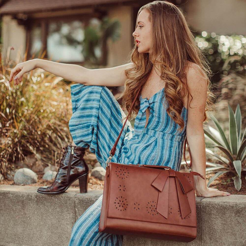 Elegante borsa a forma di papillon di Grace